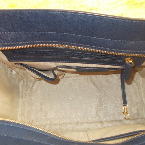 Michael Kors Navy Blue Saffiano Leather Handbag - Picture 9 of 14
